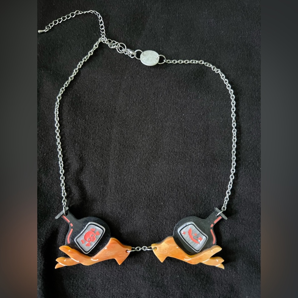 Erstwilder necklace